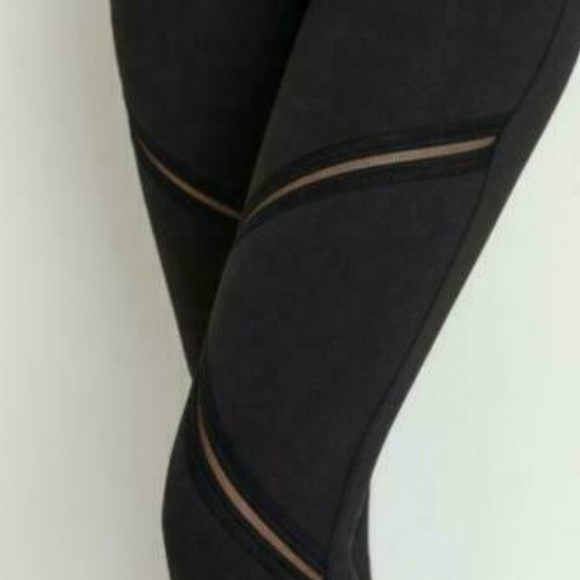 Women Highwaist Infinity Zig-Zag Mesh Full Legging - Picture 5 of 8